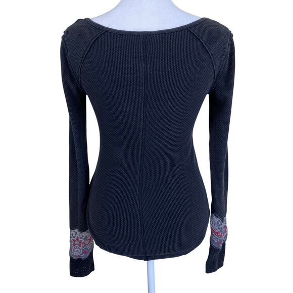 Free People We The Free XS Bandana Cuff Waffle Knit Thermal Shirt Charcoal Grey - Picture 6 of 16